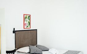 Loft05 Garagem Wifi próximo Aparecida e Indústrias